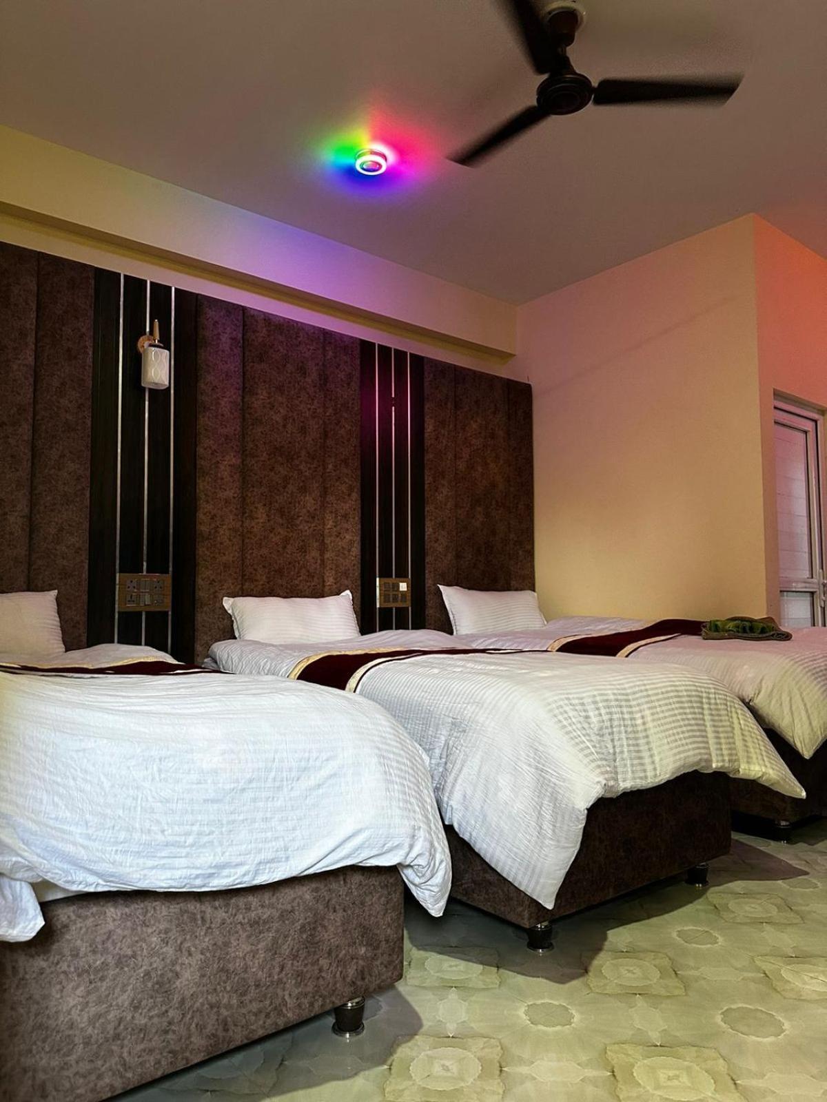 Hotel Hot Pot, Dhangadhi Bagian luar foto
